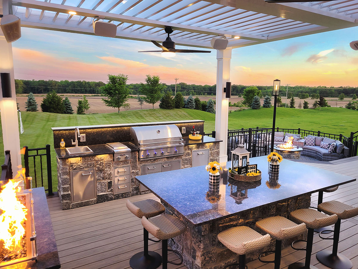 Outdoor Kitchen Builders | Custom Decks & Outdoor Living Experts