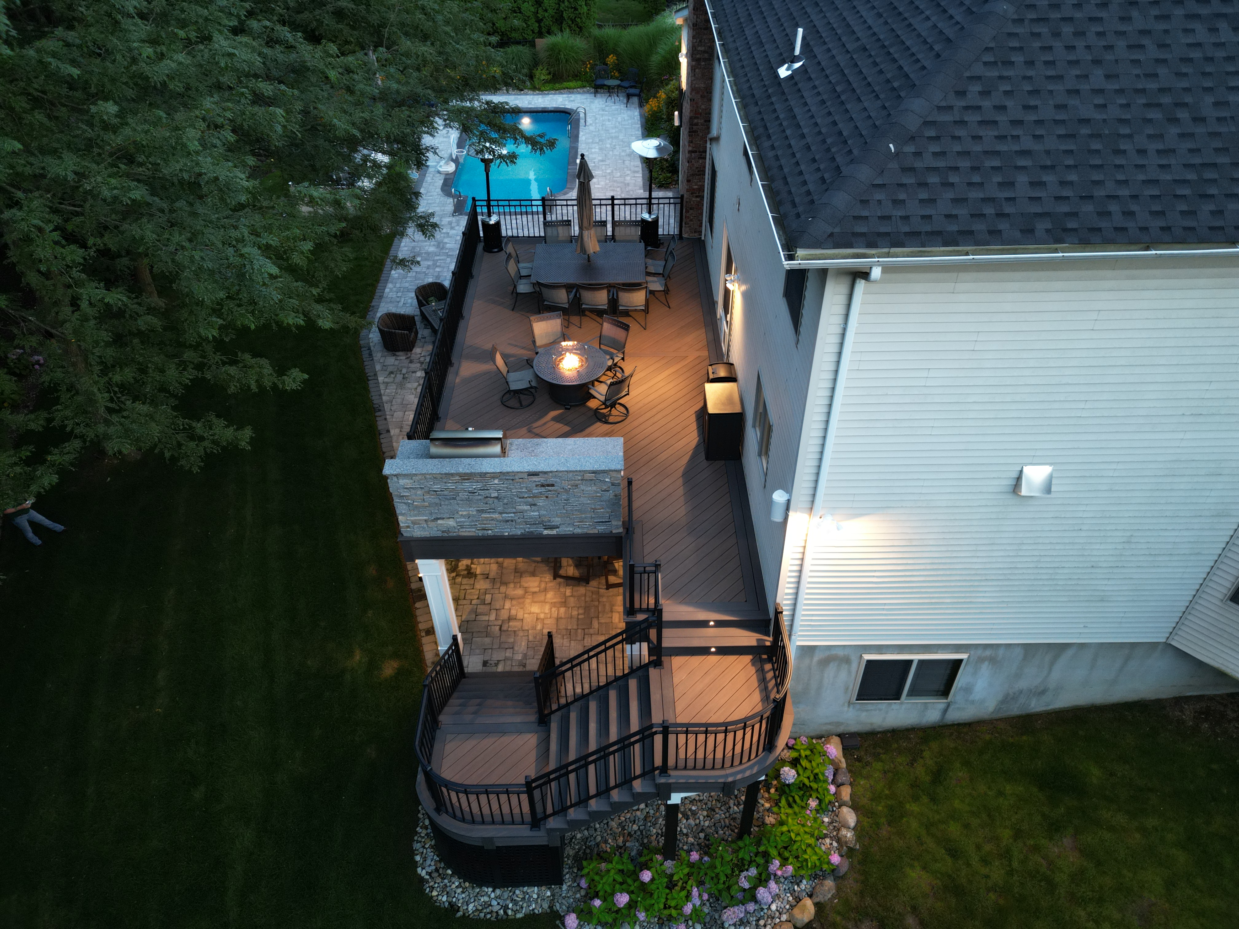 Maximizing Small Backyards with Smart Deck Design